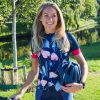 donkerblauw dames fietsshirt met bloemenprint van lelies