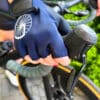 blauwe-fietshandschoenen-dames