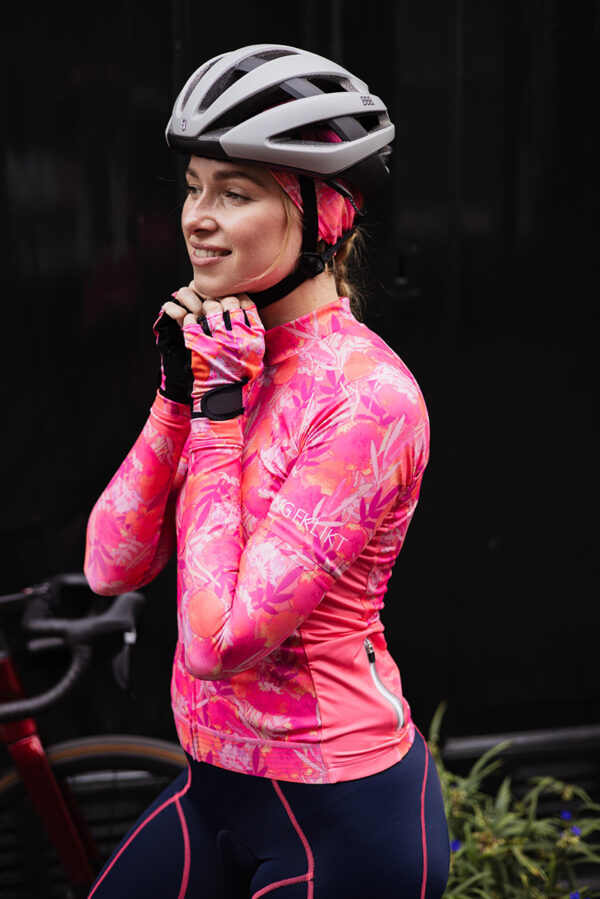 roze fietskleding accessoires dames