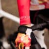 fietshandschoenen-dames-met-bloemen-roze-geel