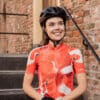 zalmroze dames fietsshirt met korte mouwen en print van witte kraanvogels