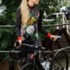 zwart-dames-fietsjack-met-bloemen